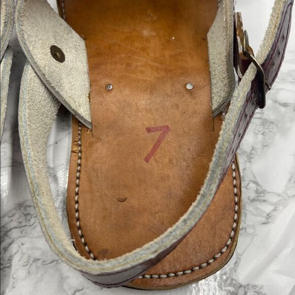 MEXICAN HANDCRAFTED Maroon Patent Leather Cruzado Huaraches Sandals-7